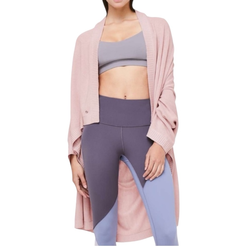 LULULEMON Divinity Poncho/Knit Kimono Sweater in Heathered Misty Pink — One Size
